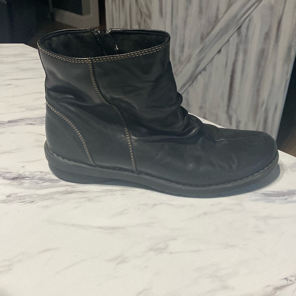 Clarks leather boot